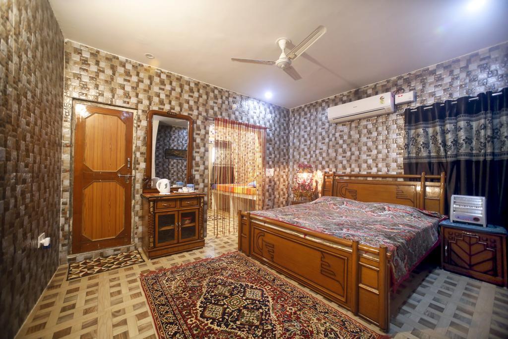 Pushkar Cooking Art And Home Stay ภายนอก รูปภาพ
