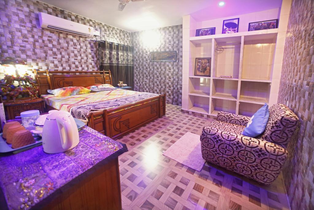 Pushkar Cooking Art And Home Stay ภายนอก รูปภาพ