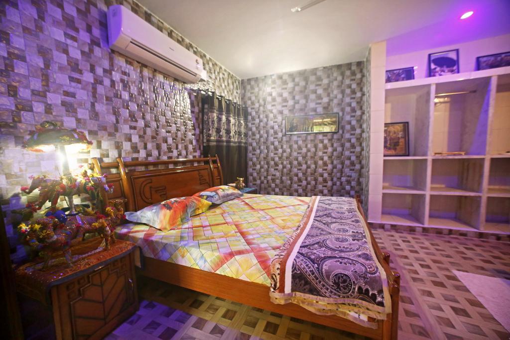 Pushkar Cooking Art And Home Stay ภายนอก รูปภาพ