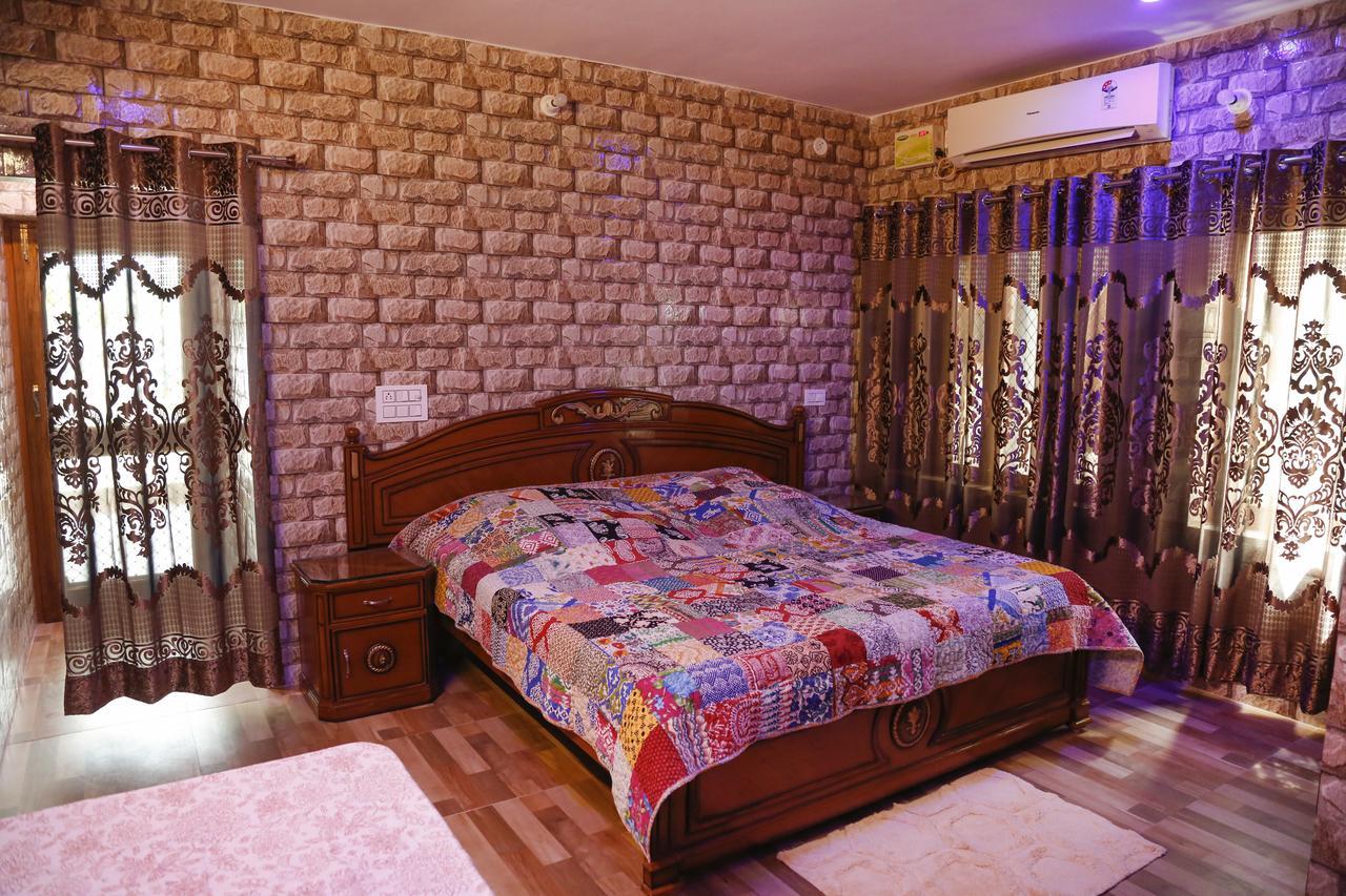 Pushkar Cooking Art And Home Stay ภายนอก รูปภาพ